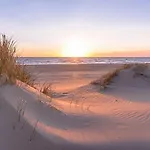 Caravan Aan Zee Arnani *