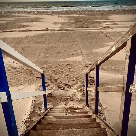 Caravan Aan Zee Arnani