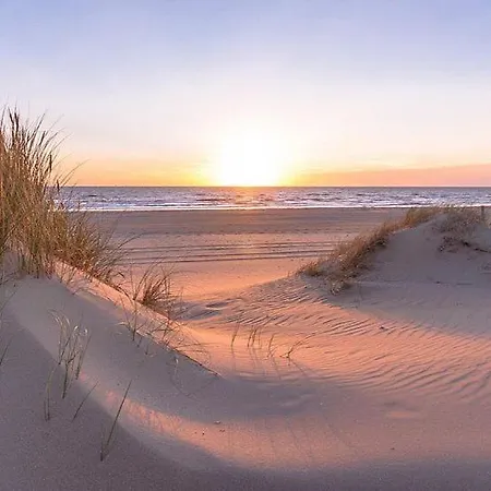 Caravan Aan Zee Arnani *