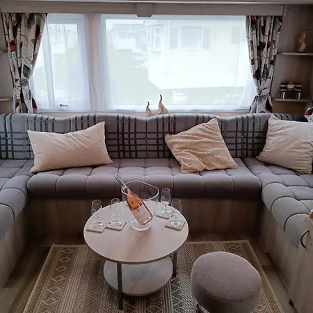 Caravan Aan Zee Arnani * ミデルケルケ