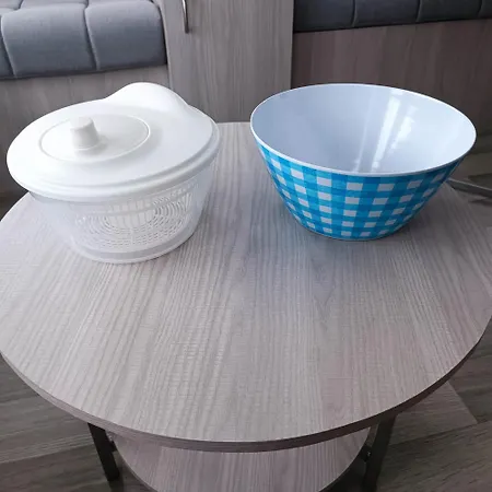 Caravan Aan Zee Arnani キャンプ場 *